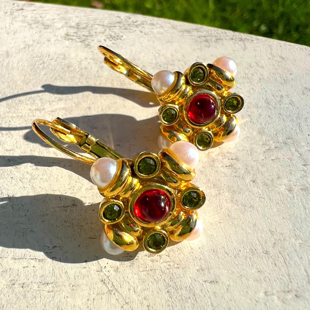Avon Gold, Pearl, Rhinestone Peridot Cabochon Art Deco Maltese Cross ❤️ Earrings